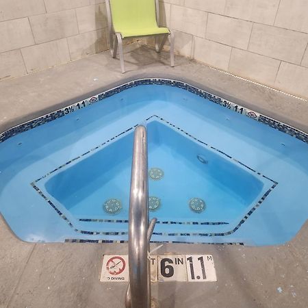 רוזוול Cash Rewards Inn & Suites מראה חיצוני תמונה