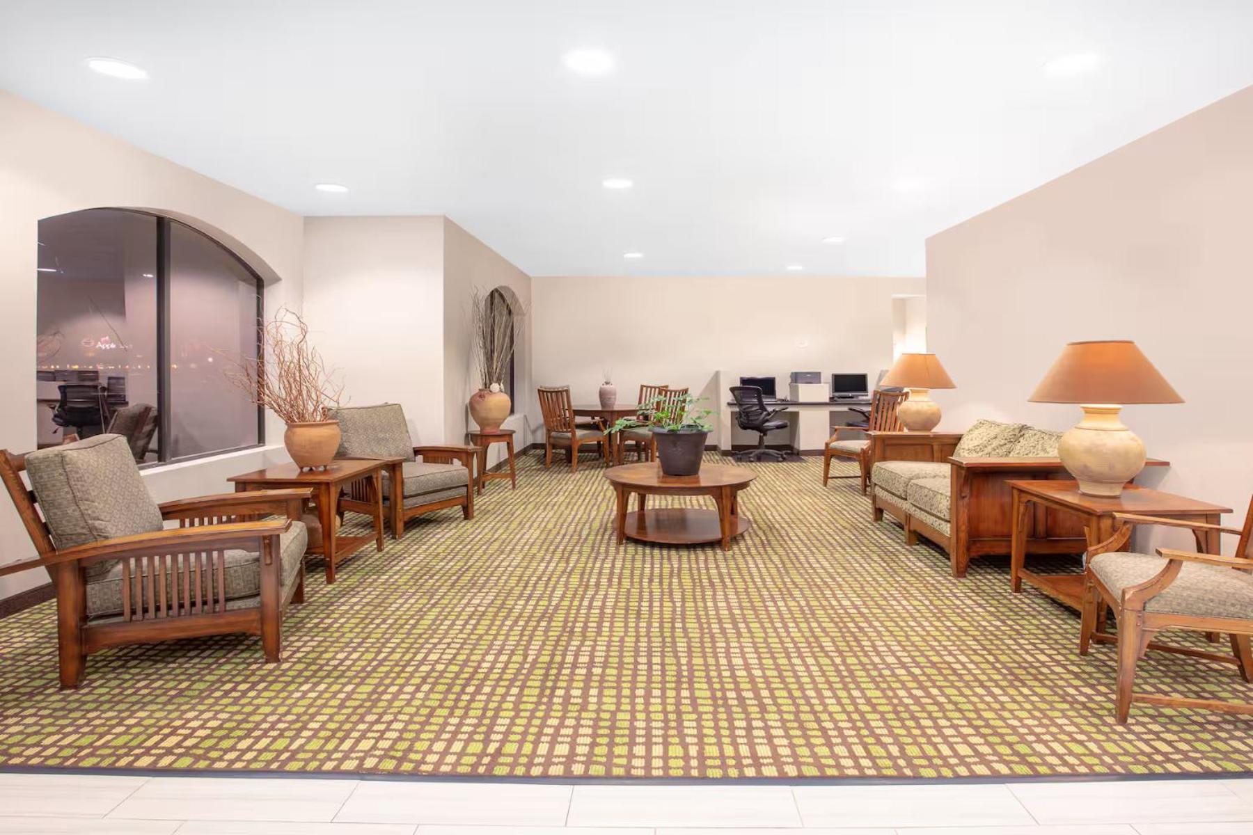 רוזוול Cash Rewards Inn & Suites מראה חיצוני תמונה